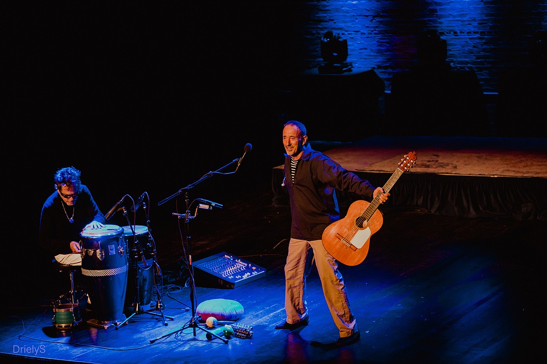 Singer, songwriter and guitarist Jonathan Richman first came to prominence in the proto-punk scene of the early 1970s with his band The Modern Lovers. Since 1992, Richman has performed live in a duo with drummer Tommy Larkins — and that’s who you’ll see onstage Wednesday, March 8 at the Lincoln Theatre in Mount Vernon.
