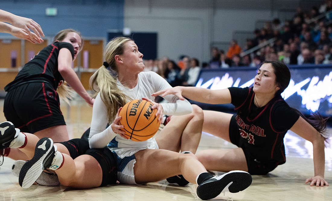 Western Washington University senior guard Avery Dykstra was named the Great Northwest Athletic Conference's Defensive Player of the Year for the second-straight season on March 1.
