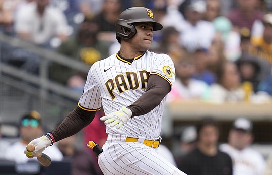 McCutchen sparks record-tying home run barrage as Pirates sink Mariners  11-6