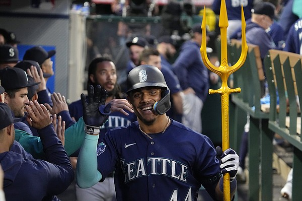 Hernández, Pollock both homer twice as Mariners rout Angels