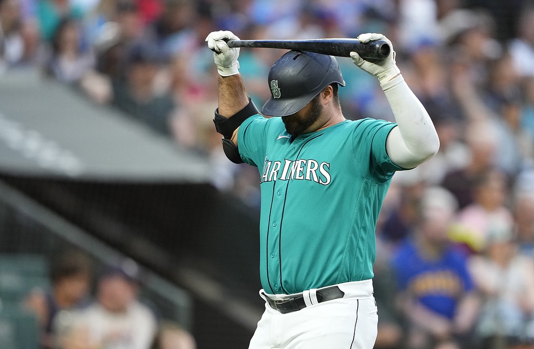 mariners uniforms today