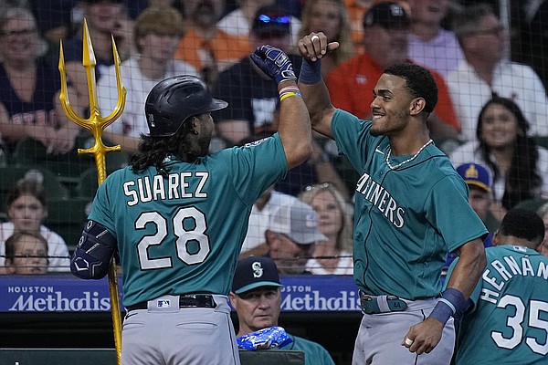 Eugenio Suarez's walkoff home run extends Mariners' win streak to  season-high six games